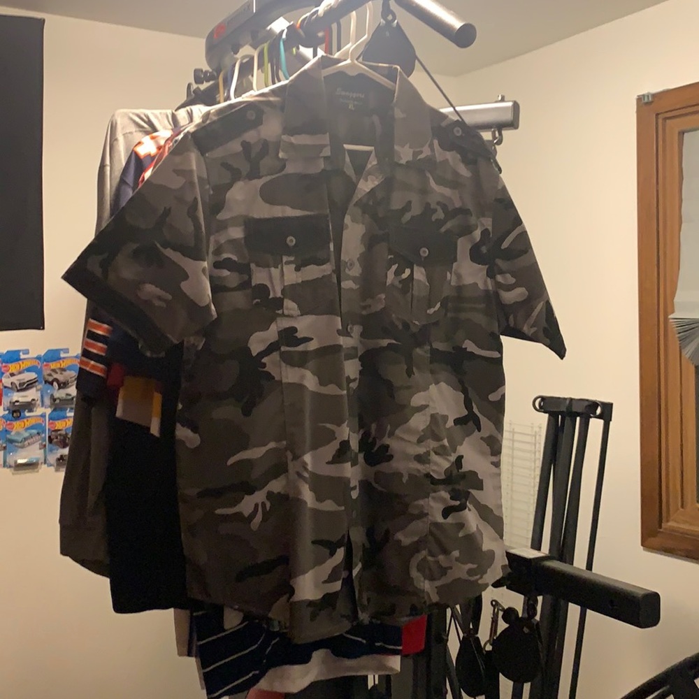To many clothes I don’t got room anymore thanks